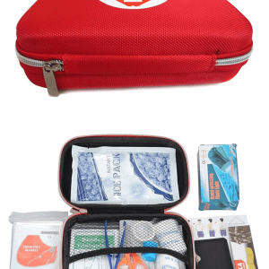 جعبه کمک های اولیه کوهنوردی، مجموعه‌ای از تجهیزات پزشکی ضروری است که هر کوهنورد باید به همراه داشته باشد.